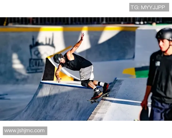 北京滑板队在世界攀岩锦标赛中的团队协作表现精彩点评与分析