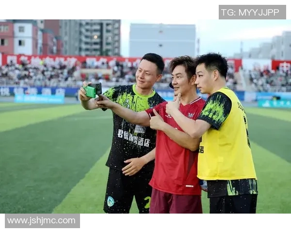 闪耀绿茵场的足球明星名字盘点让你一眼爱上他们的魅力与风采